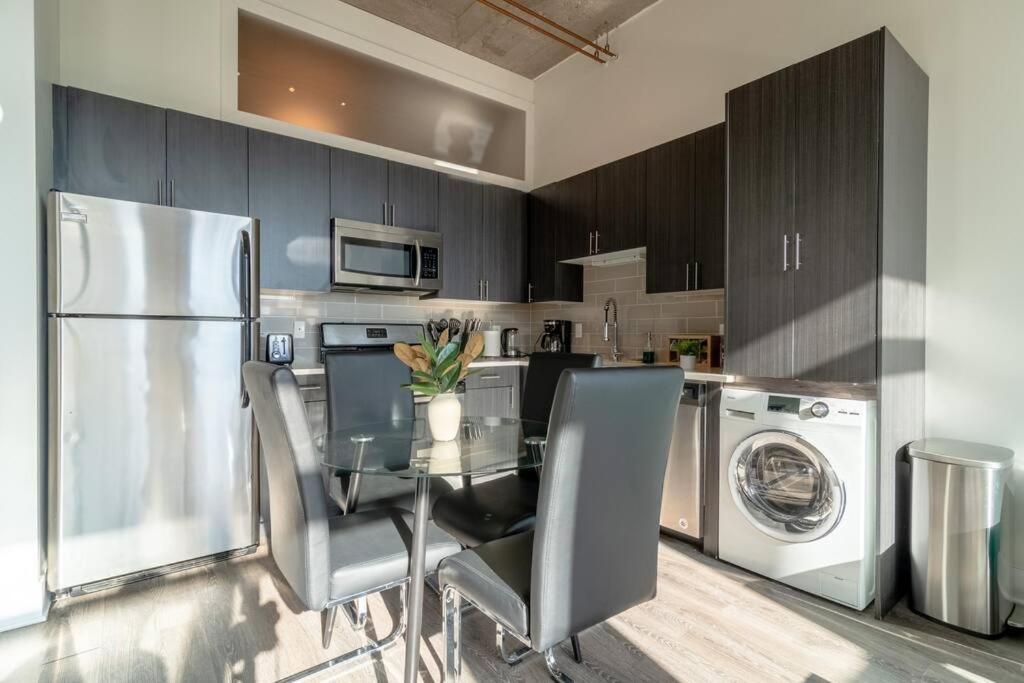 Spacious 2Br Vacation Rental With City View, Optional Parking And Gym Near Mccormick Place & Downtown Chicago Attractions Exterior photo