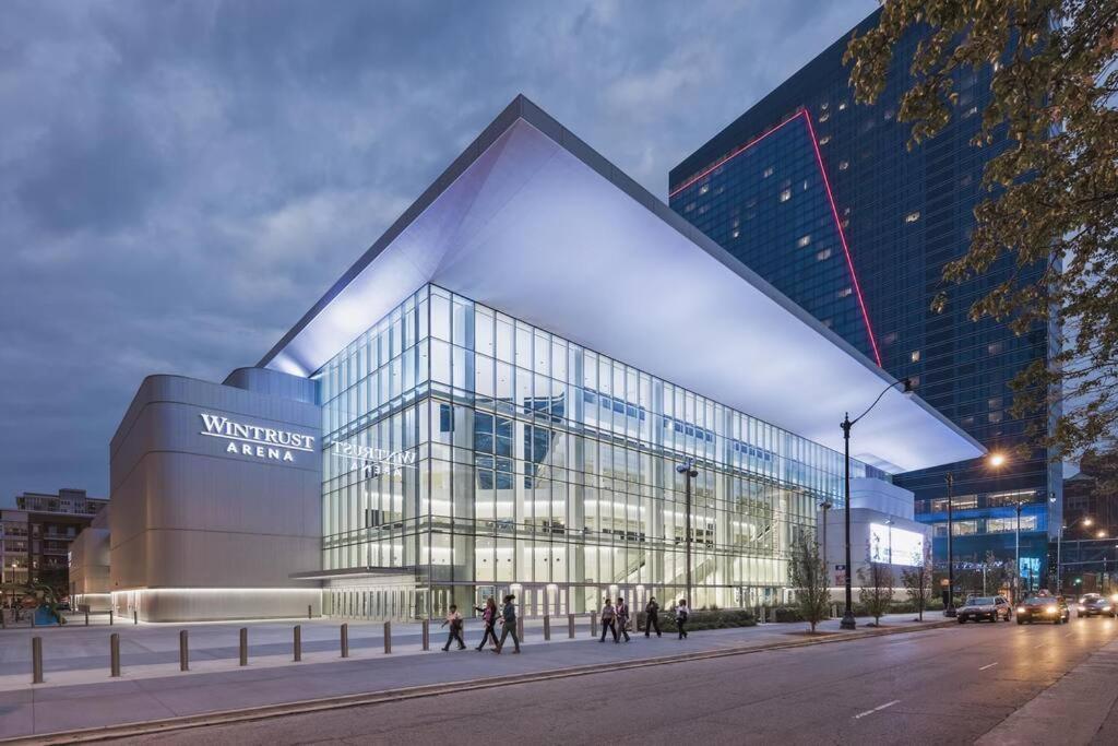 Spacious 2Br Vacation Rental With City View, Optional Parking And Gym Near Mccormick Place & Downtown Chicago Attractions Exterior photo