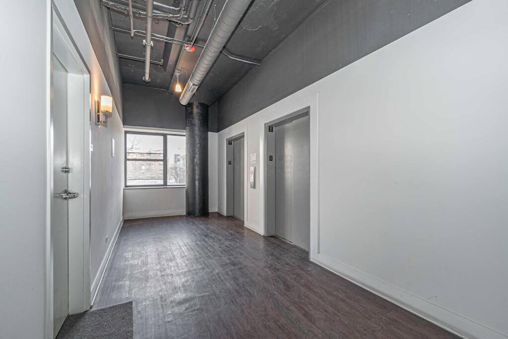 Spacious 2Br Vacation Rental With City View, Optional Parking And Gym Near Mccormick Place & Downtown Chicago Attractions Exterior photo