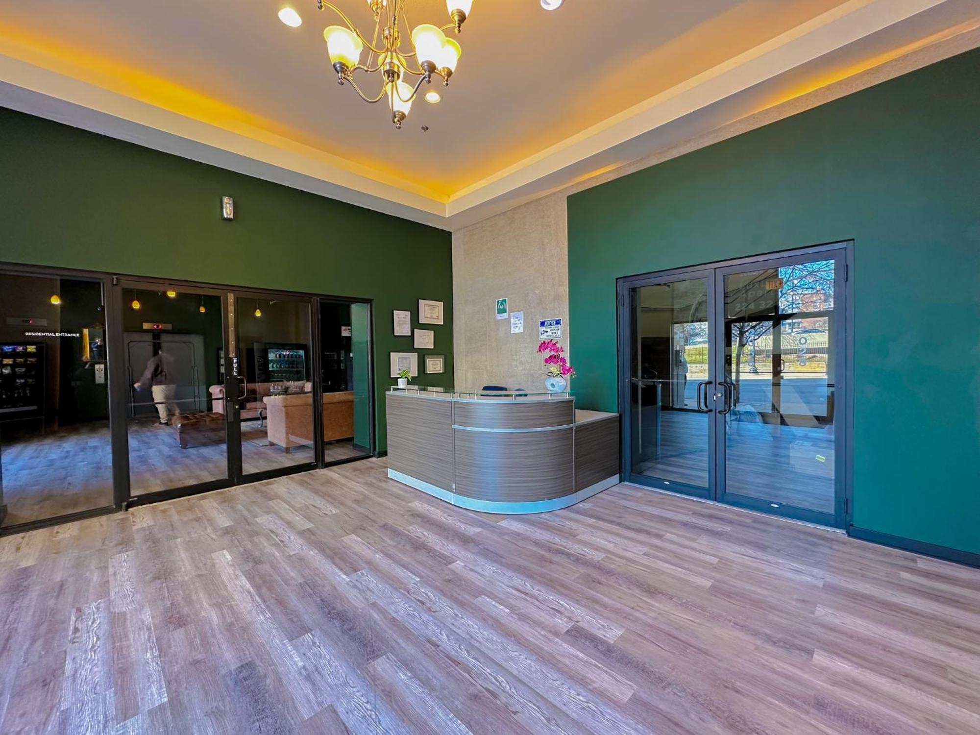 Spacious 2Br Vacation Rental With City View, Optional Parking And Gym Near Mccormick Place & Downtown Chicago Attractions Exterior photo
